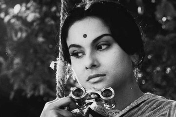 ৭৫-এ চারুলতা...
