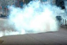 শহরে দিনে-দুপুরেই চলল বোমা-গুলি !