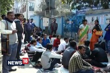 প্রাথমিক শিক্ষক নিয়োগে SFI ও DYFI-এর বিক্ষোভ প্রাথমিক শিক্ষক নিয়োগে SFI ও DYFI-এর বিক্ষোভ