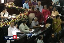 নারদ আঁচে তপ্ত পুরসভার বাজেট অধিবেশন, মেয়রকে বাজেট পেশে বাধা বিরোধীদের নারদ আঁচে তপ্ত পুরসভার বাজেট অধিবেশন, মেয়রকে বাজেট পেশে বাধা বিরোধীদের