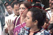 নেপাল সীমান্ত থেকে গ্রেফতার শিশুপাচারকাণ্ডে অভিযুক্ত জুহি চৌধুরী নেপাল সীমান্ত থেকে গ্রেফতার শিশুপাচারকাণ্ডে অভিযুক্ত জুহি চৌধুরী