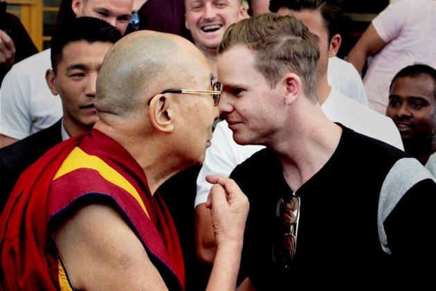 Tibetan spiritual leader The Dalai Lama meets Australian cricket team captain Steve Smith and his teammates on the eve of the last test match between India and Australia in Dharamshala on Friday. Photo: PTI Tibetan spiritual leader The Dalai Lama meets Australian cricket team captain Steve Smith and his teammates on the eve of the last test match between India and Australia in Dharamshala on Friday. Photo: PTI