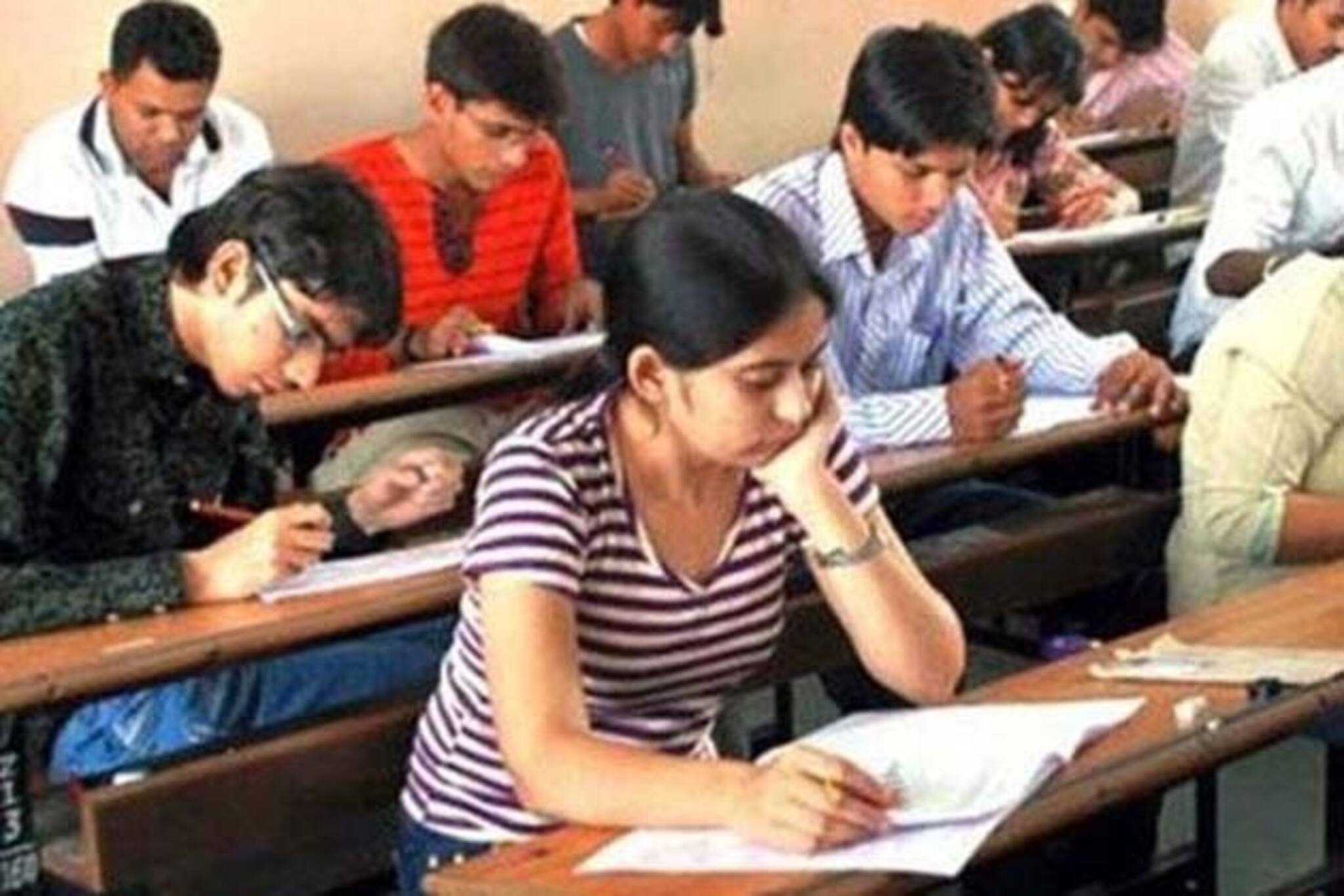 ‘পরীক্ষার দিন জানিয়ে দ্রুত বিজ্ঞপ্তি’, জানালেন প্রাথমিক শিক্ষা পর্ষদ সভাপতি মানিক ভট্টাচার্য