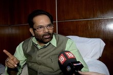 আলোয়ারে গোরক্ষকরা কাউকে পিটিয়ে মারেনি, রাজ্যসভায় মন্তব্য নকভির