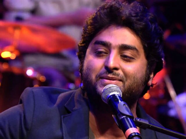 নরম স্বভাবের মানুষ ৷ নিজের গানের জগতেই থাকেন সবচেয়ে বেশি ৷ তবে মুর্শিদাবাদে নিজের বাড়িতে এলে, স্টার নয় সে, একেবারেই পাড়ার সেই মিষ্টি ছেলে অরিজিৎ ৷ নরম স্বভাবের মানুষ ৷ নিজের গানের জগতেই থাকেন সবচেয়ে বেশি ৷ তবে মুর্শিদাবাদে নিজের বাড়িতে এলে, স্টার নয় সে, একেবারেই পাড়ার সেই মিষ্টি ছেলে অরিজিৎ ৷