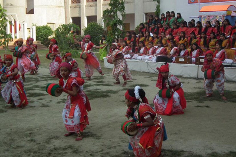 বাংলাদেশে পয়লা উদযাপন ৷ ছবি: প্রথম আলো 