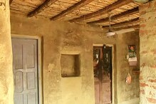 ৩ দিন পরেও থমথমে লাভপুরের দরবারপুর, আতঙ্কে স্কুলে যাচ্ছে না পড়ুয়ারা ৩ দিন পরেও থমথমে লাভপুরের দরবারপুর, আতঙ্কে স্কুলে যাচ্ছে না পড়ুয়ারা