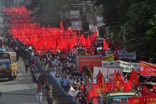 যানজট এড়াতে তৎপর পুলিশ, বামেদের নবান্ন অভিযানকে ঘিরে কড়া নিরাপত্তার ব্যবস্থা শহরে