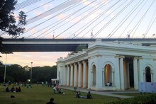 প্রিন্সেপ ঘাটে মদ্যপদের হাতে প্রহৃত পুলিশ