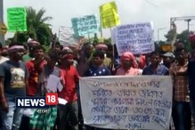 Video: বিভিন্ন ষ্টেশনে আদিবাসীদের রেল অবরোধ, সম্পূর্ণ বিপর্যস্ত ট্রেন চলাচল Video: বিভিন্ন ষ্টেশনে আদিবাসীদের রেল অবরোধ, সম্পূর্ণ বিপর্যস্ত ট্রেন চলাচল
