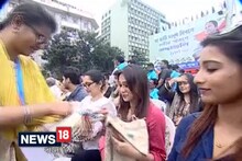 Video: চিত্র তারকাদের দেখতেও ভিড় উপচে পড়ল একুশের সমাবেশে !