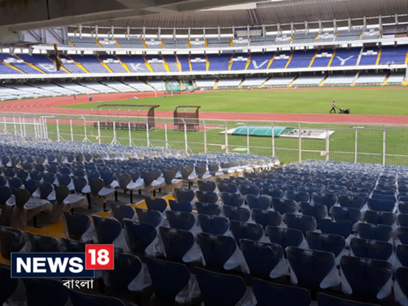 আগামী ৬ অক্টোবর থেকে শুরু হবে ফিফা অনূর্ধ্ব-১৭ বিশ্বকাপ ৷ তার আগে দেশের ছ’টা শহরে ঘুরবে ট্রফিটি ৷ Photo: Siddhartha Sarkar