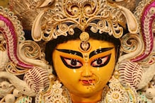 কুমোরটুলির গয়নার আন্তর্জাতিক স্বীকৃতি, মাটির গয়নায় বসছে হীরে কুমোরটুলির গয়নার আন্তর্জাতিক স্বীকৃতি, মাটির গয়নায় বসছে হীরে