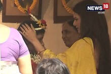 Video: কুমারীকে নিজের হাতে সাজালেন কোয়েল Video: কুমারীকে নিজের হাতে সাজালেন কোয়েল