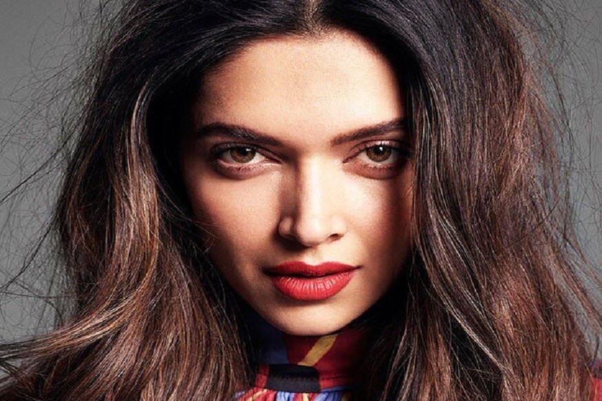 বর্তমানে মেঘনা গুলজারের পরিচালনায় ‘ছপক’ ছবির প্রচার নিয়ে ব্যস্ত দীপিকা পাড়ুকোন ৷ তার মাঝেই একটি ওয়েবসাইটের জন্য গুগলে সবথেকে বেশি দীপিকাকে নিয়ে যে প্রশ্নের উত্তর খোঁজা হয়েছে তার উত্তর দিলেন বাজিরাওয়ের মস্তানি ৷ বর্তমানে মেঘনা গুলজারের পরিচালনায় ‘ছপক’ ছবির প্রচার নিয়ে ব্যস্ত দীপিকা পাড়ুকোন ৷ তার মাঝেই একটি ওয়েবসাইটের জন্য গুগলে সবথেকে বেশি দীপিকাকে নিয়ে যে প্রশ্নের উত্তর খোঁজা হয়েছে তার উত্তর দিলেন বাজিরাওয়ের মস্তানি ৷