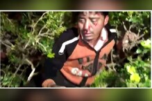 খাবার না পেয়ে পুলিশকর্মীর দাদাগিরি, আগ্নেয়াস্ত্র দেখিয়ে হুমকি দেওয়ার অভিযোগ খাবার না পেয়ে পুলিশকর্মীর দাদাগিরি, আগ্নেয়াস্ত্র দেখিয়ে হুমকি দেওয়ার অভিযোগ