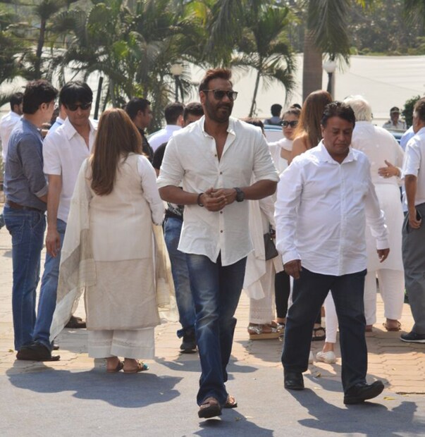 শ্রীদেবীকে শেষশ্রদ্ধা জানাতে সেলিব্রেশন ক্লাবে পৌঁছলেন  অজয় দেবগন (Image: Yogen Shah) 