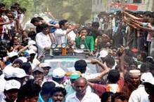 ত্রিপুরায় তৃণমূলের নির্বাচনী প্রচারে দেব ত্রিপুরায় তৃণমূলের নির্বাচনী প্রচারে দেব