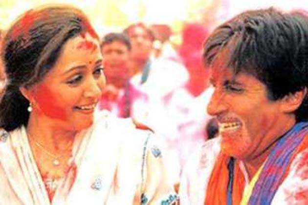 শাহরুখ-জুহি অভিনিত ‘ডর’ ছবির ‘অঙ্গ সে অঙ্গ লাগানা’ গানটি বলিউডের হোলির গানের মধ্যে হয়তো সবচেয়ে উষ্ণ গান ৷ এই গান শুনলেই শিড়ায় শিড়ায় প্রেম দৌঁড়বে নিশ্চিত ! শাহরুখ-জুহি অভিনিত ‘ডর’ ছবির ‘অঙ্গ সে অঙ্গ লাগানা’ গানটি বলিউডের হোলির গানের মধ্যে হয়তো সবচেয়ে উষ্ণ গান ৷ এই গান শুনলেই শিড়ায় শিড়ায় প্রেম দৌঁড়বে নিশ্চিত !
