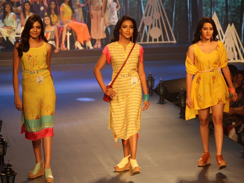 Three Finalists From West Bengal. (From L-R) Monisha Sen, Prarthna Sarkar and Rhea Patranabis. ( Photo: Siddhartha Sarkar)