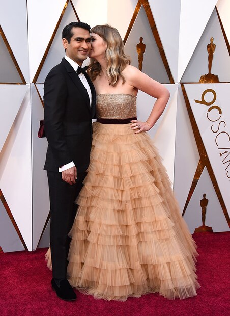 ৯০ তম অ্যাকাডেমি অ্যাওয়ার্ডের রেডকার্পেটে কুমাইল নানজিয়ানী এবং এমিলি ভি গর্ডন (Image: Reuters)