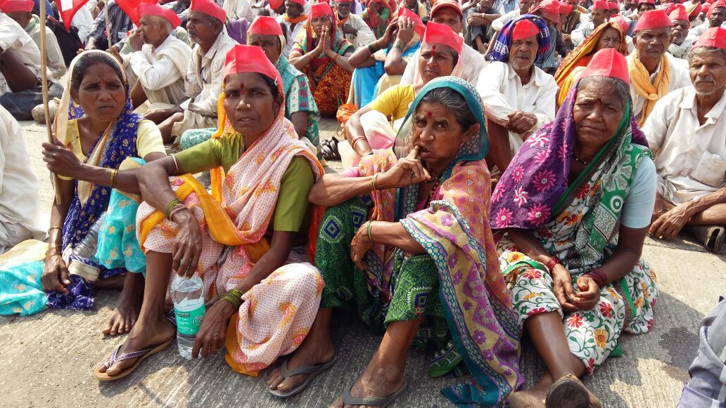 কৃষকেরা যাতে সঠিক পারিশ্রমিক পান সেই বিষয়টি নিয়েও প্রতিবাদে সরব হবেন তারা ৷ (Photo: Network18) কৃষকেরা যাতে সঠিক পারিশ্রমিক পান সেই বিষয়টি নিয়েও প্রতিবাদে সরব হবেন তারা ৷ (Photo: Network18)