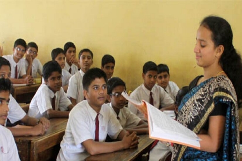 তবে শুধু নিয়োগ প্রক্রিয়া নয়় বদল আনা হচ্ছে চাকরি দেওয়ার ক্ষেত্রেও। পাবলিক সার্ভিস কমিশনের ধাঁচে উত্তীর্ণ পরীক্ষার্থীদের চাকরির পোস্টিং দেওয়া হবে। সেই বিধি তৈরি করছে স্কুল শিক্ষা দফতর।Representational Image