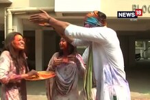 Video: রঙের উৎসবে মাতলেন সেলেবরা Video: রঙের উৎসবে মাতলেন সেলেবরা