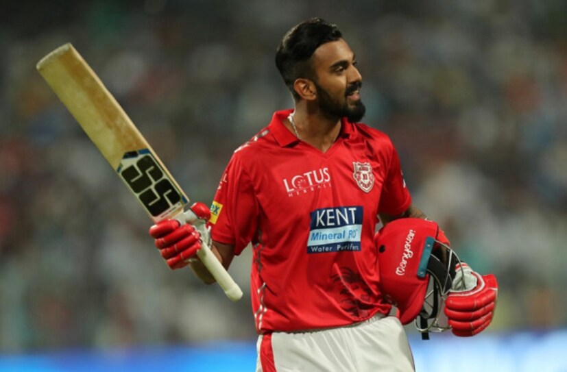 ২৭ বলে ৬০ রান করে ম্যাচের নায়ক লোকেশ রাহুল ৷ তাঁকে যোগ্য সঙ্গত দেন ক্রিস গেইল ৷ ৩৮ বলে ৬২ রান করে শেষপর্যন্ত নট আউট থাকেন তিনি ৷ Photo Courtesy: IPL/BCCI
