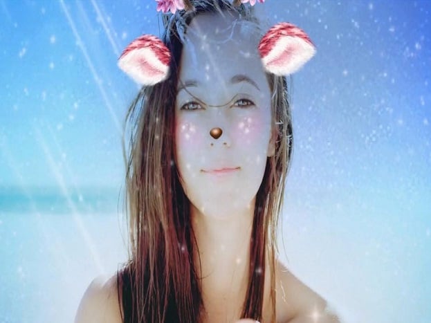 B612: Beauty & Filter Camera: ১৫০০ স্টিকার, ড্রয়িং এফেক্ট, ফল্ম ভিডিও তৈরি করা যায় এই অ্যাপ দিয়ে ৷ শুধু তাই নয় এই অ্যাপ ব্যবহার করে নিজেকে স্লিম করে নিতে পারবেন ৷ ত্বকের ঔজ্জ্বল্য বাড়িয়ে দিতে পারবেন কয়েক গুণ ৷ B612: Beauty & Filter Camera: ১৫০০ স্টিকার, ড্রয়িং এফেক্ট, ফল্ম ভিডিও তৈরি করা যায় এই অ্যাপ দিয়ে ৷ শুধু তাই নয় এই অ্যাপ ব্যবহার করে নিজেকে স্লিম করে নিতে পারবেন ৷ ত্বকের ঔজ্জ্বল্য বাড়িয়ে দিতে পারবেন কয়েক গুণ ৷