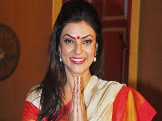 এমনি দিনে না হয় চলুক জিনস, কুর্তা, চুড়িদার ৷ পয়লা বৈশাখের সাজগোজেও ছাপ পড়ুক বাঙালিয়ানার ৷ কপালে লাল টিপ, লাল পেড়ে সাদা শাড়ি ৷ হালকা সোনার গয়না ৷ খোপায় ফুল ৷ নতুন বছরের শুরুর সাজটায় আসুন একেবারে নতুন টাচ ! এমনি দিনে না হয় চলুক জিনস, কুর্তা, চুড়িদার ৷ পয়লা বৈশাখের সাজগোজেও ছাপ পড়ুক বাঙালিয়ানার ৷ কপালে লাল টিপ, লাল পেড়ে সাদা শাড়ি ৷ হালকা সোনার গয়না ৷ খোপায় ফুল ৷ নতুন বছরের শুরুর সাজটায় আসুন একেবারে নতুন টাচ !
