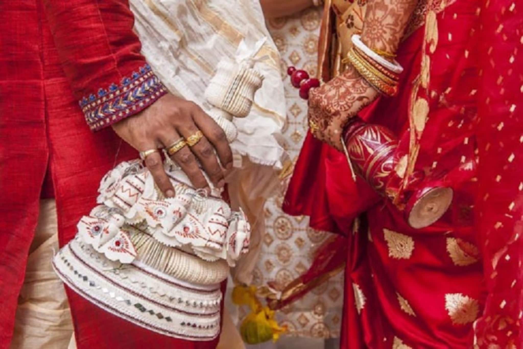 পাত্র-পাত্রীরা উপস্থিত, বাতিল আয়োজন, বিপদে এগিয়ে এসে বিয়ে দিল TMC