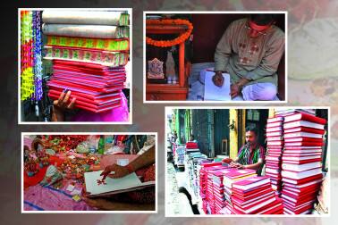 হালখাতার পুজো দিয়ে শুরু হয় নতুন বছর ৷