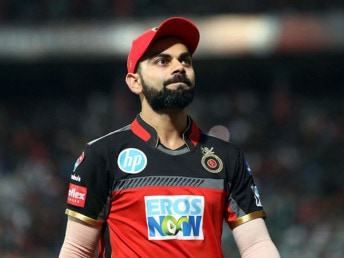 বিরাট কোহলি যে ফিটনেস ফ্রেক তা কারোর অজানা নয় ৷ নিজের দলের ক্রিকেটারদের মধ্যেও সেই ফিটনেস মন্ত্র ভরে দিয়েছেন তিনি ৷ এবার চাইছেন শুধু ক্রিকেটার বা প্লেয়াররাই নন, ফিটেনেসে মাতুন দেশবাসী ৷ File Photo বিরাট কোহলি যে ফিটনেস ফ্রেক তা কারোর অজানা নয় ৷ নিজের দলের ক্রিকেটারদের মধ্যেও সেই ফিটনেস মন্ত্র ভরে দিয়েছেন তিনি ৷ এবার চাইছেন শুধু ক্রিকেটার বা প্লেয়াররাই নন, ফিটেনেসে মাতুন দেশবাসী ৷ File Photo