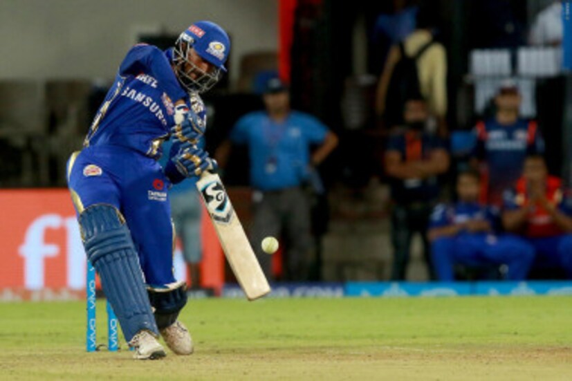 কুর্নাল পান্ডিয়া উইকেট না পেলেও ১২ বলে ৩১ রান করেন ৷ তাঁর ইনিংসে রয়েছে ৪ টি চার ও ২ টি ছয় ৷ 