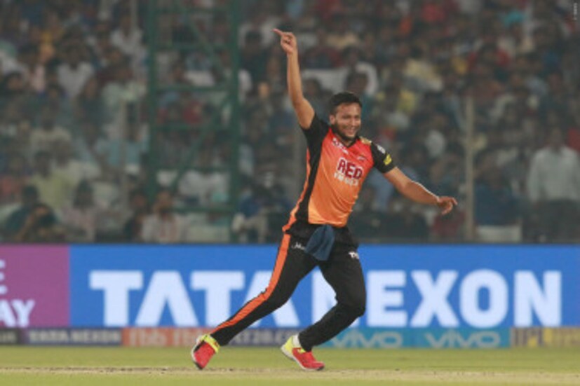 এদিন জুটিতে লুটি তে কামাল ধাওয়ান ও উইলিয়ামসনের ৷ সানরাইজার্স হায়দরাবাদের সবচেয়ে বড় রান তাড়া করে জয়ের তালিকার এক নম্বর জয় হয়ে গেল ৷  Photo Courtesy : IPL/BCCI
