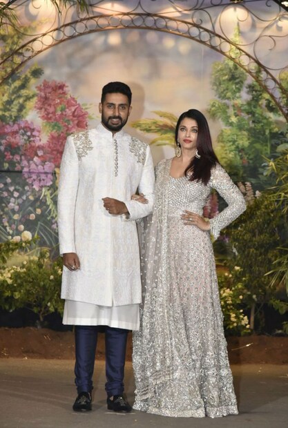 সোনম কাপুরের রিসেপশন পার্টিতে অভিষেক বচ্চন এবং ঐশ্বর্য রাই বচ্চন ৷ (Photo: Viral Bhayani)