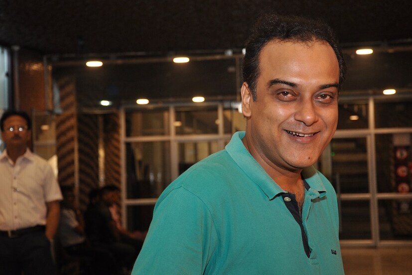 সুজন মুখোপাধ্যায়  ছবিতে, চিনির বাবার চরিত্রে অভিনয় করেছেন সুজন। Photo Courtesy: Windows Production 