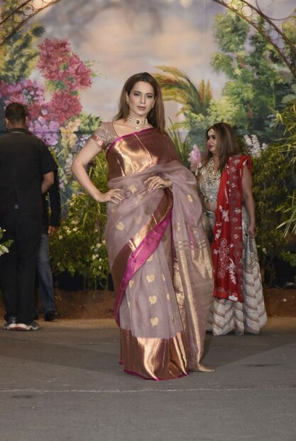 সোনম কাপুরের রিসেপশন পার্টিতে উপস্থিত ছিলেন কঙ্গনা রানাউত (Photo: Viral Bhayani) 