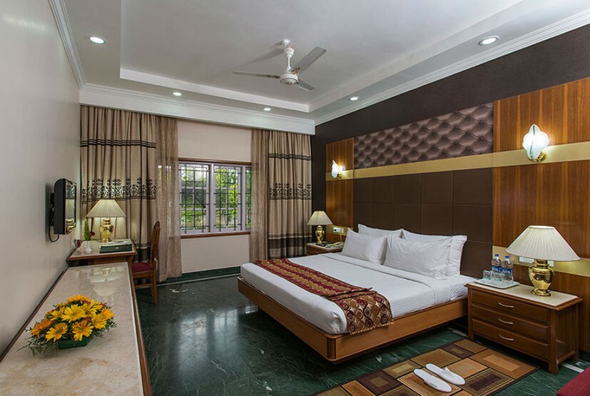 এক্সিকিউটিভ স্যুট বেডরুম (Image: Eagleton India)