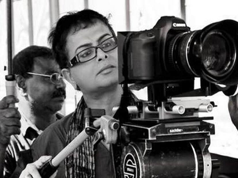  শ্যুটিংয়ে ব্যস্ত ঋতুপর্ণ ঘোষ ! Photo: Collected 