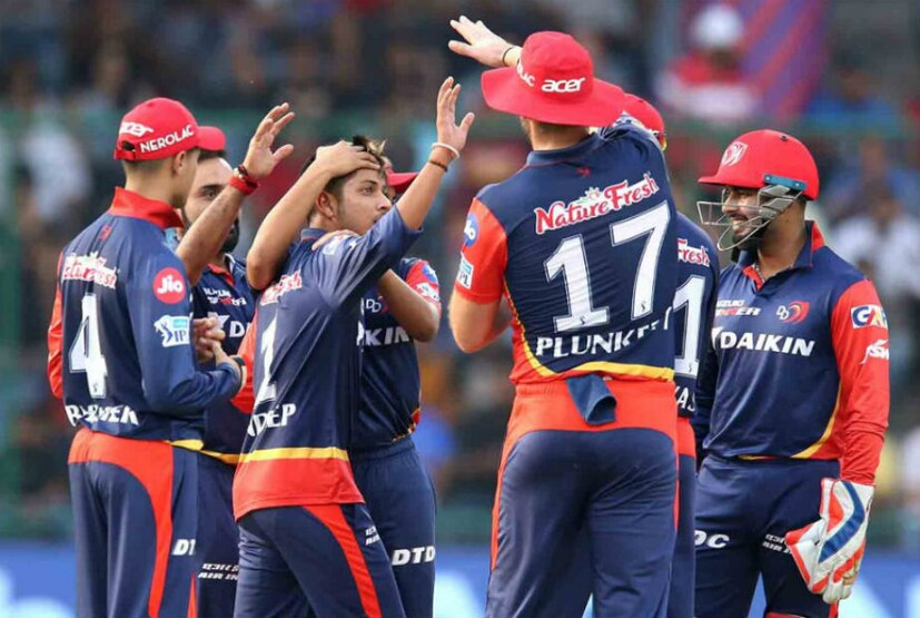 ফর্মে থাকা সূর্যকুমার যাদবকে আউট করার পর সন্দীপ লামিছান (Photo: IPL/BCCI)