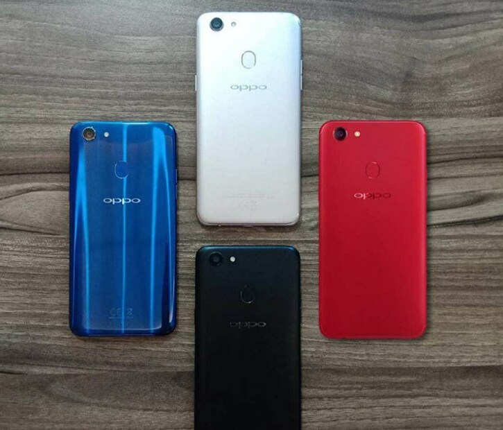 • Oppo f7-এ ছিল এলইডি ফ্ল্যাশ ৷ Youth-এ থাকবে ডুয়াল এলইডি ফ্ল্যাশ ৷ পাশাপাশি এফএম নেই এই ফোনে ৷ ছবি: ফেসবুক ৷