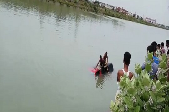নিজস্ব চিত্র