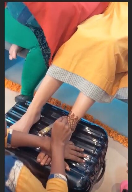 'হারামখোর'ও 'মাসান' খ্যাত এই অভিনেত্রীর এখন ৩২ বছর চলছে।  যদিও চৈতন্যের চেয়ে বয়সে পাঁচ বছরের বড় শ্বেতা  (Photo: Instagram Stories)