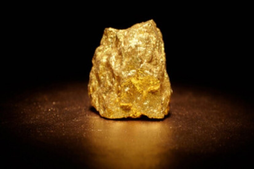 রাজধানীতে ৯৯.৯ আর ৯৯.৫ টাকা হলমার্ক সোনার দাম ৩৯০ টাকা কমে ৩১,৮০০ প্রতি ১০ গ্রাম সোনার মূল্য দাঁড়িয়েছে ৷ গিণির দাম ২৪,৮০০ টাকা ৷ ছবি সংগৃহীত ৷ 