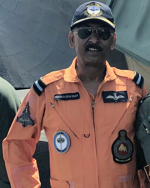 ঘটনাস্থলেই মৃত্যু হয়েছে পাইলট সঞ্জয় চৌহানের (Photo: News18, Special Arrangement)