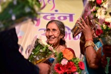 ‘মোদি আমাকেই বিয়ে করেছেন’, ‘ব্যাচেলর’ মোদির দাবি খারিজ করে জানালেন যশোদাবেন ‘মোদি আমাকেই বিয়ে করেছেন’, ‘ব্যাচেলর’ মোদির দাবি খারিজ করে জানালেন যশোদাবেন