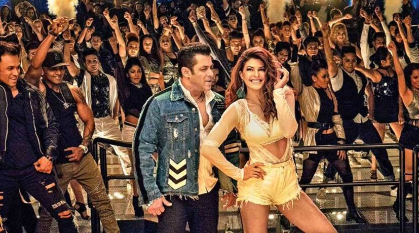  ইতিমধ্যেই রেস থ্রি-র গান জনপ্রিয় হয়েছে ৷ বিশাল শর্মা, মিট ব্রাদার্স ও সলিম সুলেমানের মিউজিক কিন্তু মন কেড়েছে সবার ৷ (Film Stills)
