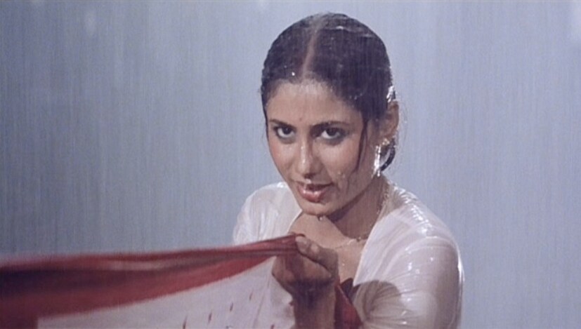 'নমক হালাল' ছবির একটি দৃশ্যে স্মিতা পাতিল